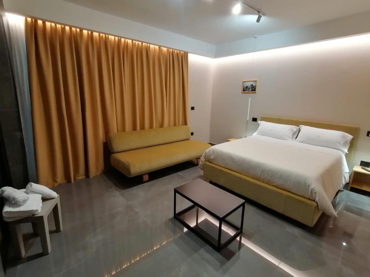 Hotel Xbusiness Nola Zewnętrze zdjęcie