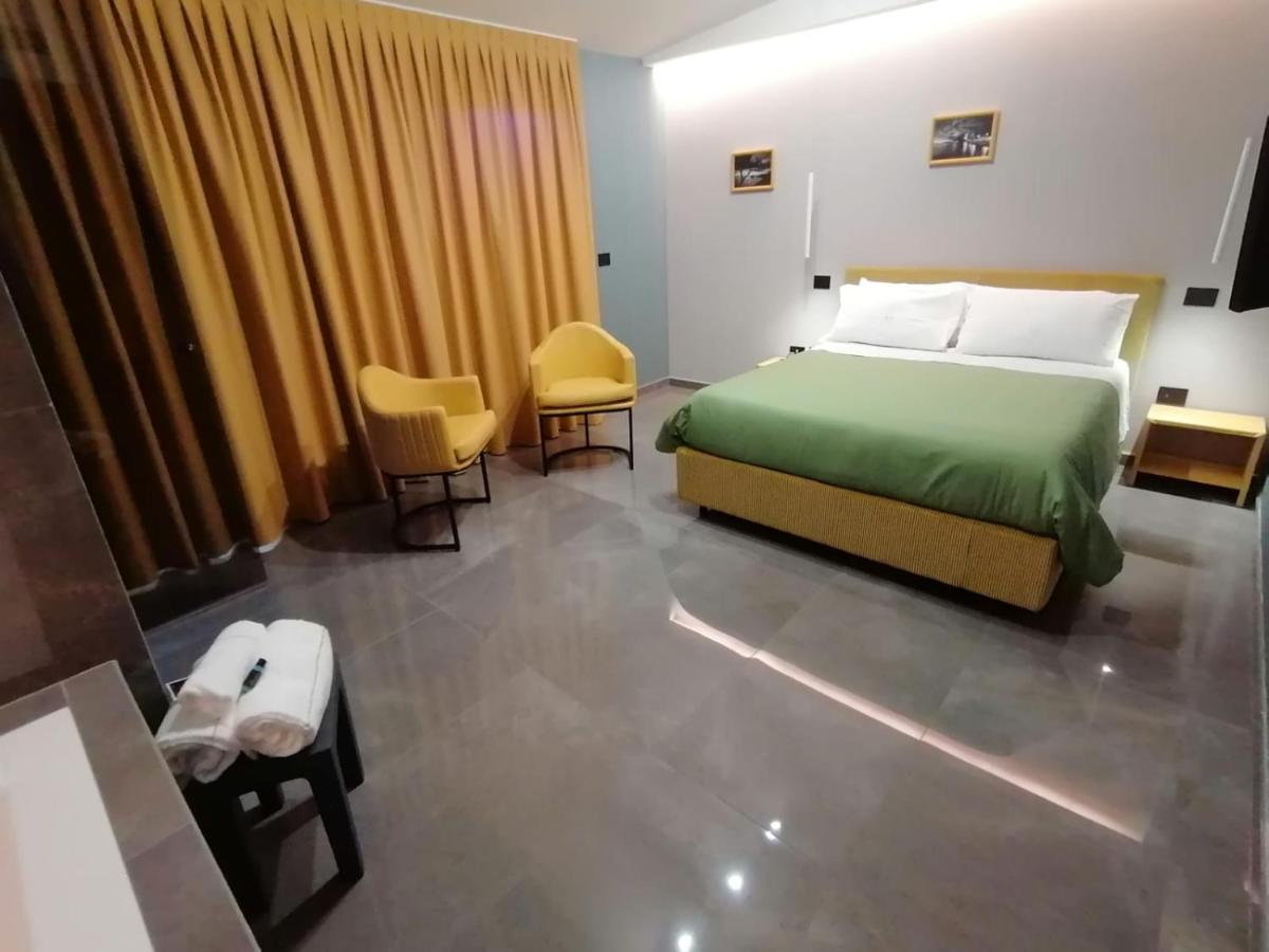 Hotel Xbusiness Nola Zewnętrze zdjęcie